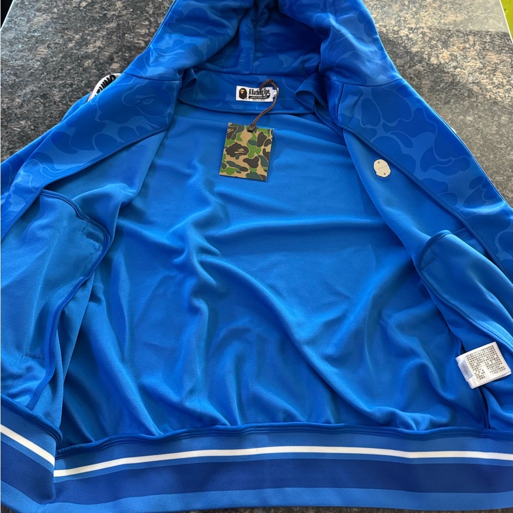 A‎ Bathing Ape Tan Hoodie - Picture 11 of 15